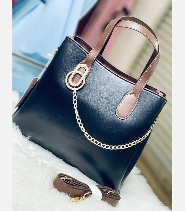 Ladies classic hand bag