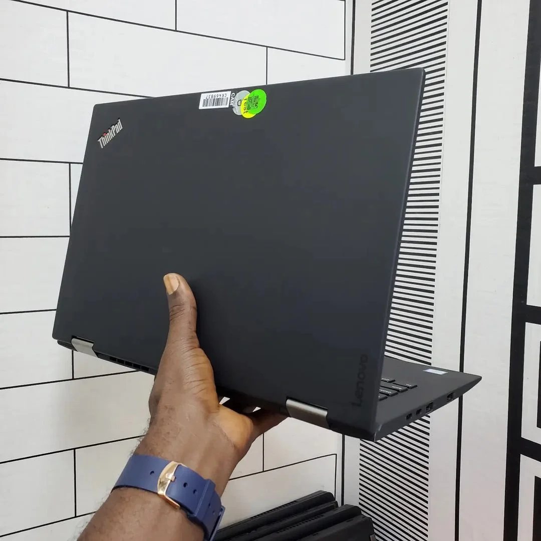 Lenovo X1 yoga. Intel core i7 8th gen|| 16gb ram |512 gb ssd ( Clean Refurbished).