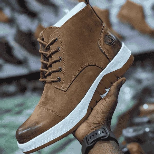 Classic gentle boots