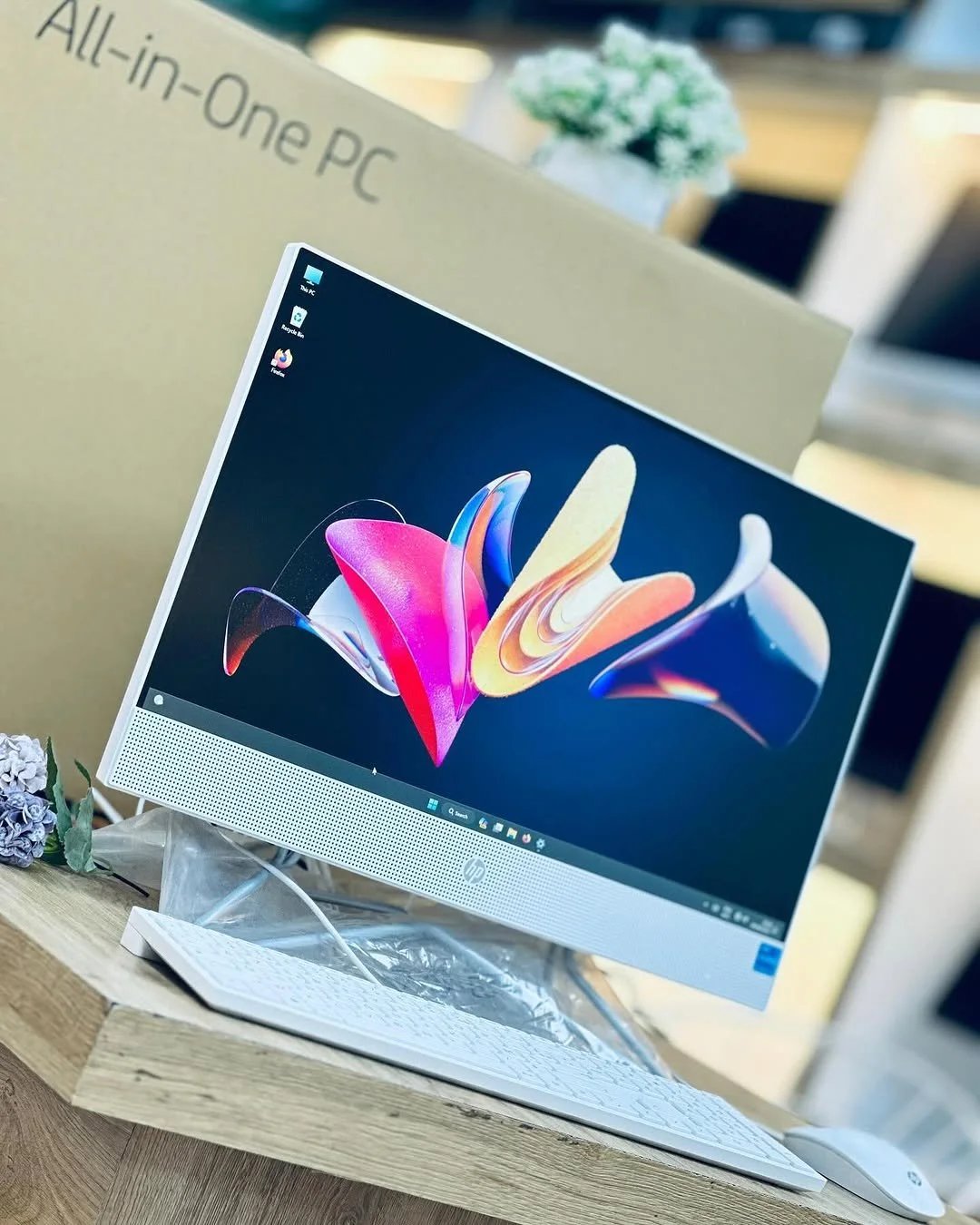 HP 22-inch All-in-One Computer PC