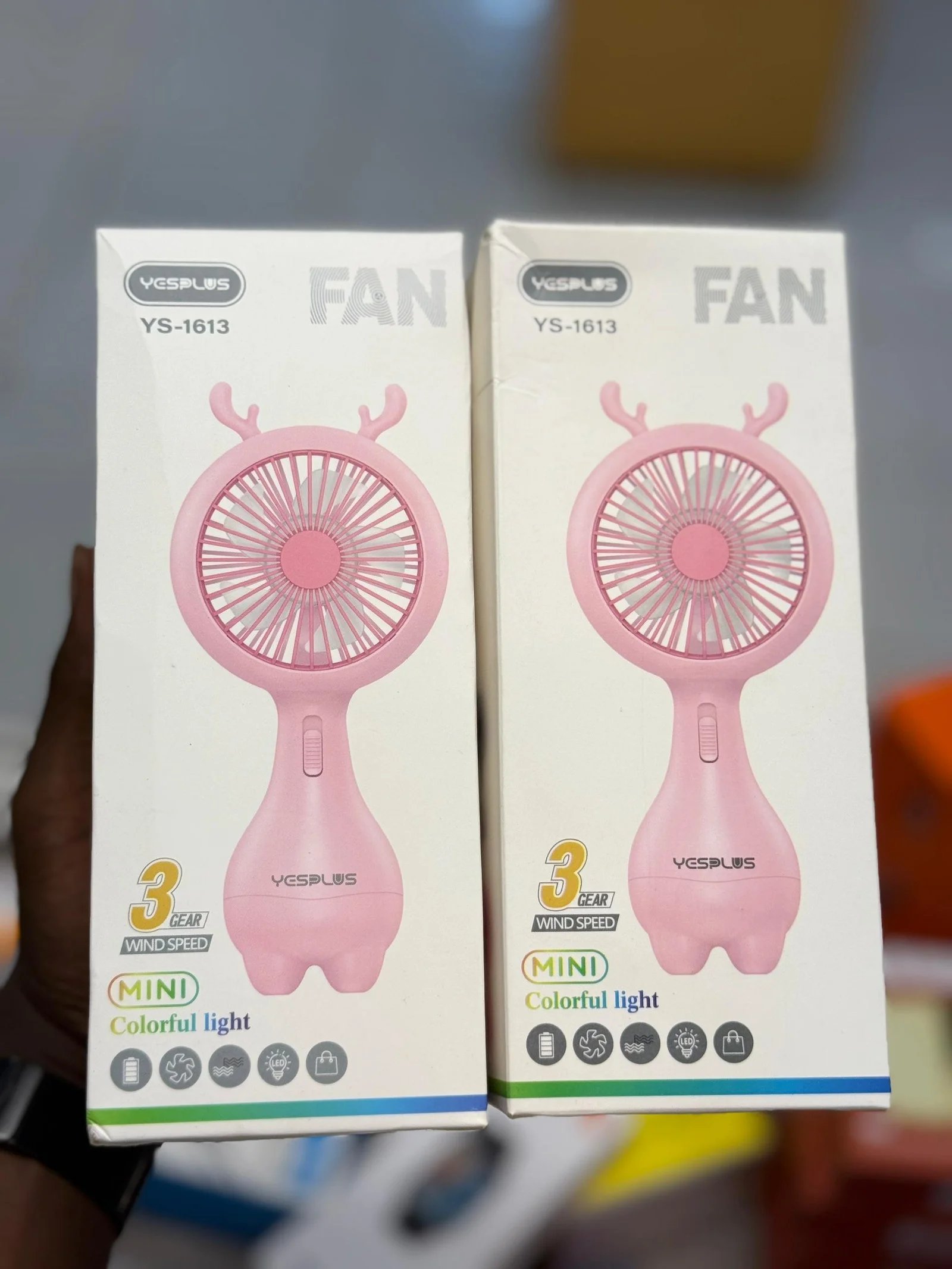 Mini rechargeable high speed fan