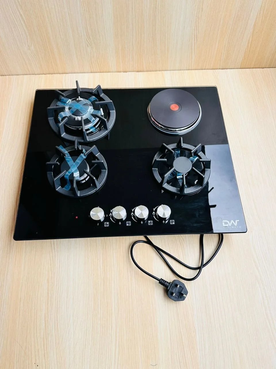 Digiwave Glass Body 3 Gas + 1 Hot Plate | DWHOB2001