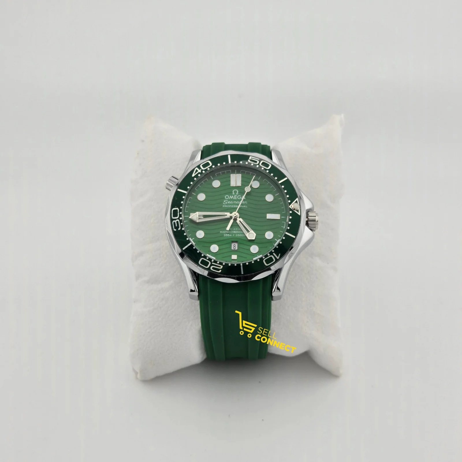 Men's green rubber strap watch